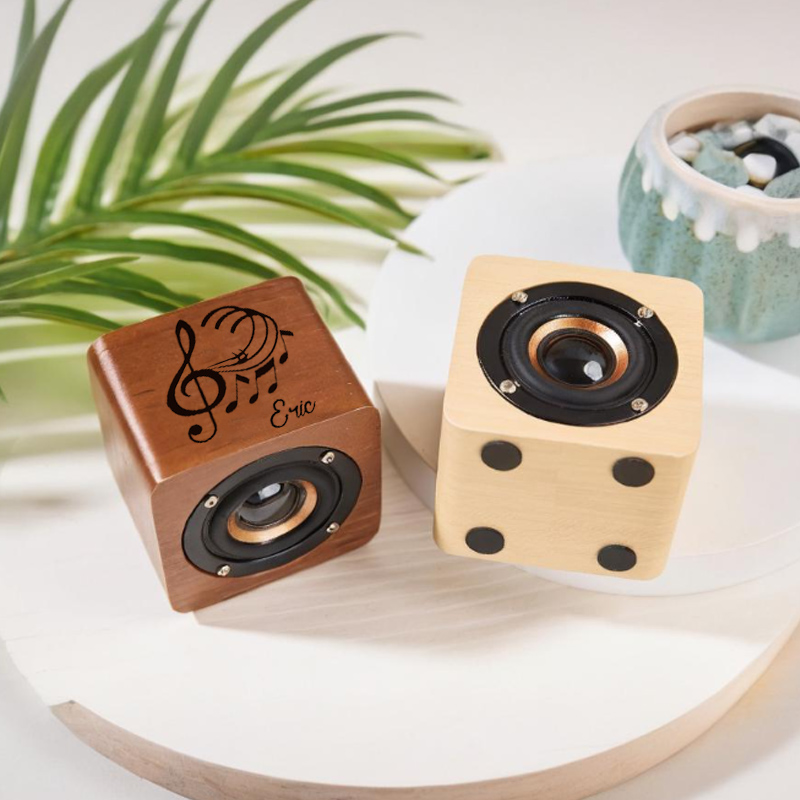 Personalized Wooden Bluetooth Speaker with Name and Music Note Romantic Gift for Music Lovers