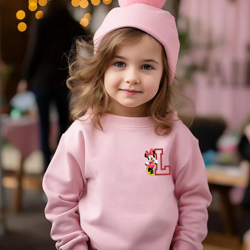 Gepersonaliseerd sweatshirt voor kinderen Gepersonaliseerde initialen met anime-figuren Eenvoudig cadeau voor kinderen