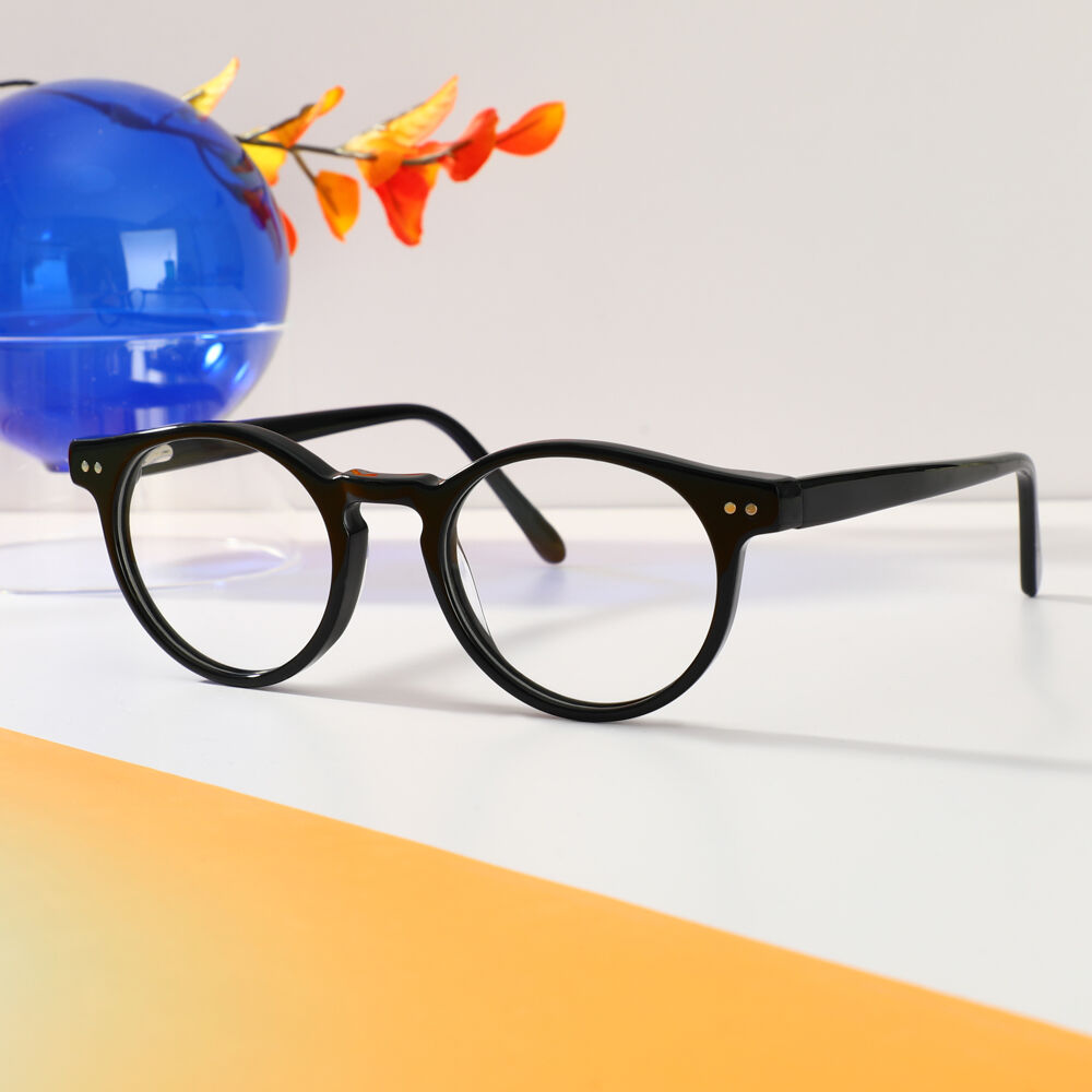 Lucia Round Black Glasses