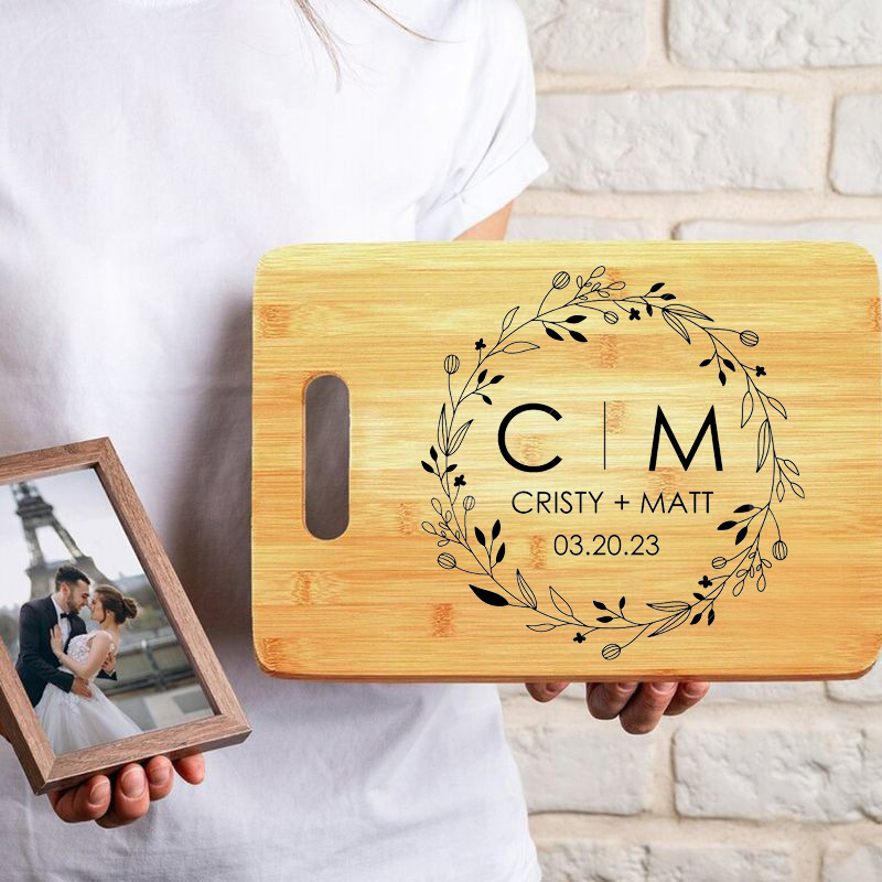 Personalized Name Square Charcuterie Board with Close Garland Pattern Ingenious Present for Anniversary
