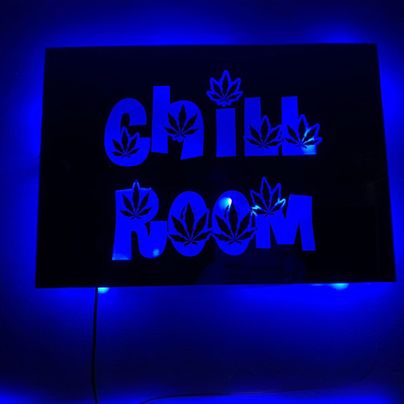 カスタマイズ 文字入れ LED ミラー 発光 ライト 壁掛け 12色変化 屋内装飾 リモコン付き 壁フック付き