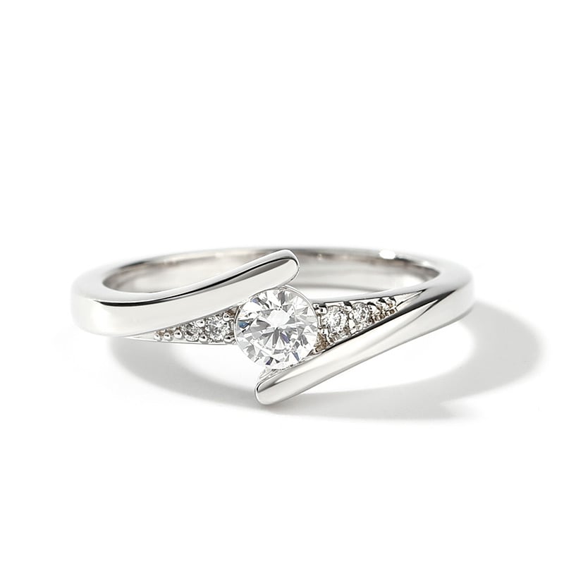 Jeulia Bypass Design Round Cut Sterling Silver Women's Ring