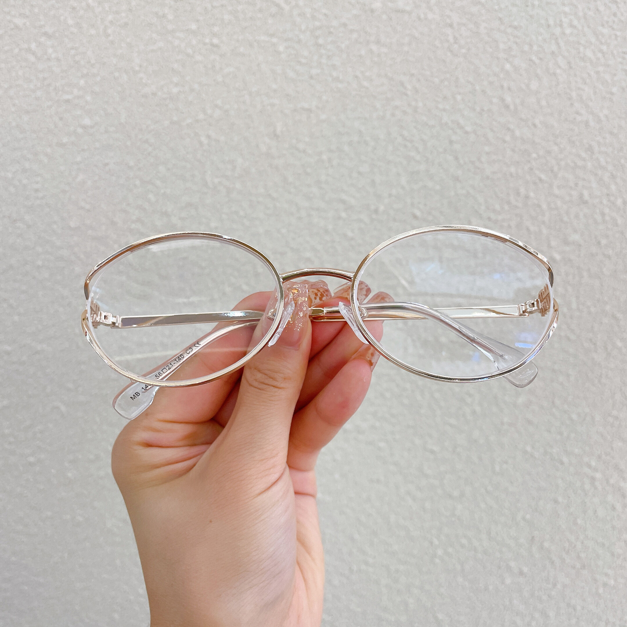 Ellio Ovale Goldene Brille