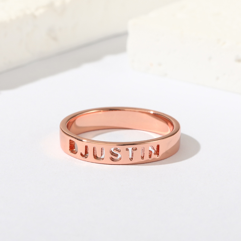 ネーム リング 透かし彫り