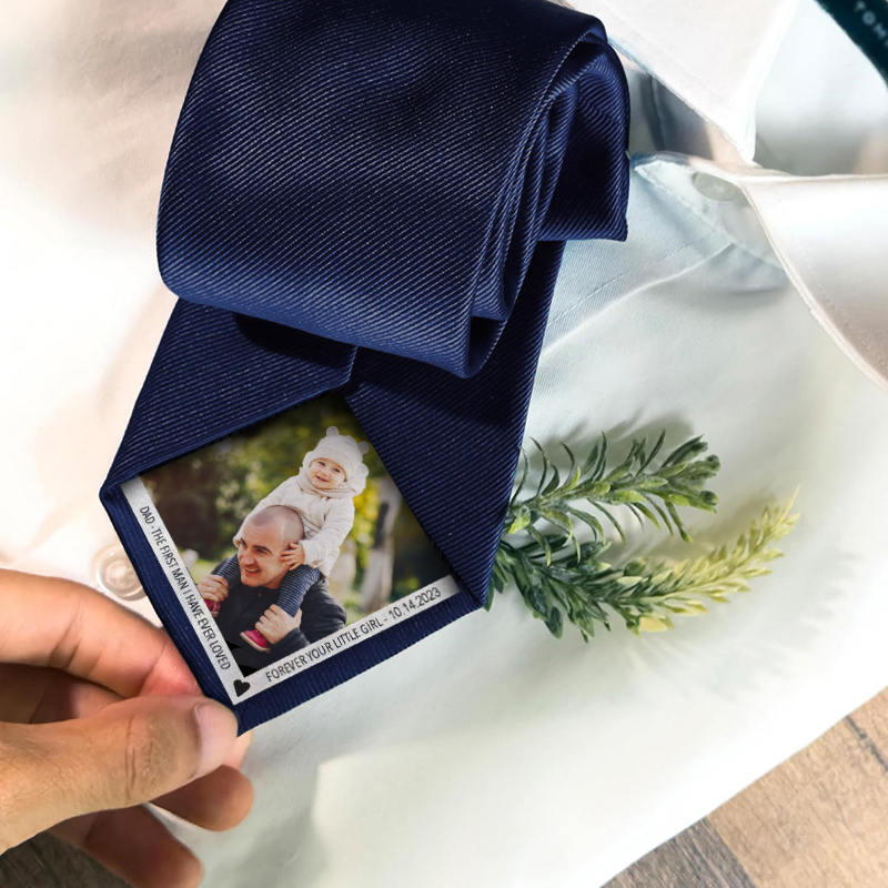 Individuelles Bild Krawatte mit individuellem Datum Besonderes Geschenk für Daddy