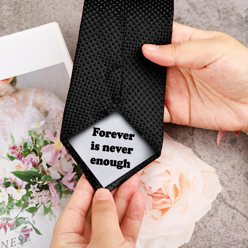 Individuell gestaltete Textkrawatte Perfektes Geschenk für Ihre Liebe