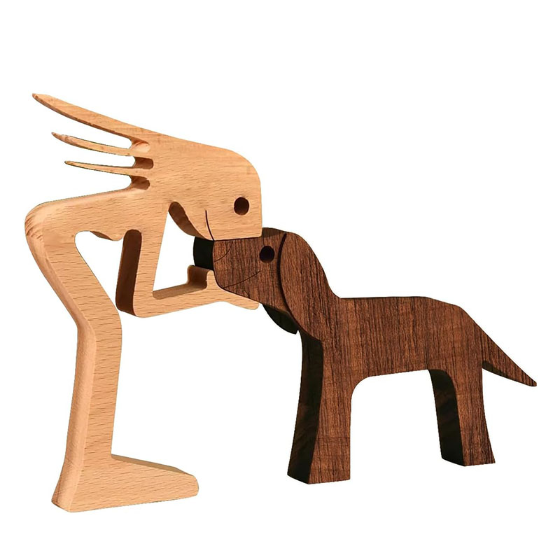 Julklapp i trä med kvinna och stor hund för husdjursälskare