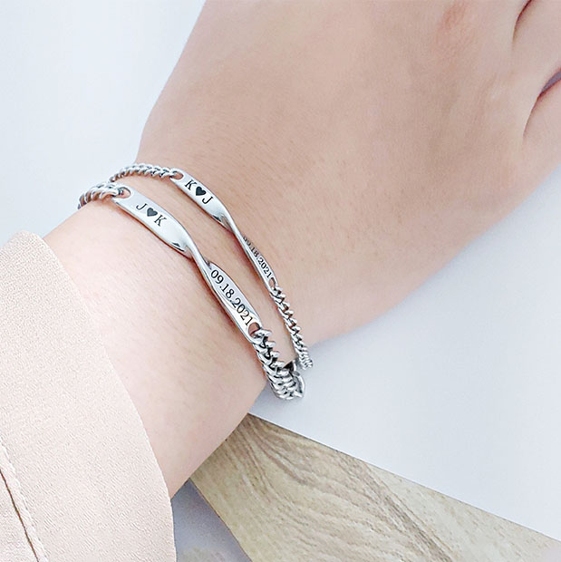 Personalized Engravable Bracelet Set of 2 Matching Bracelets Simple Style Sweet Gift for Couples