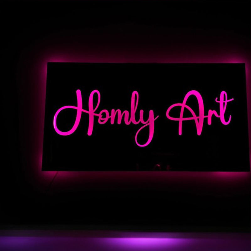 カスタマイズ 文字入れ LED ミラー 発光 ライト 壁掛け 12色変化 屋内装飾 リモコン付き 壁フック付き