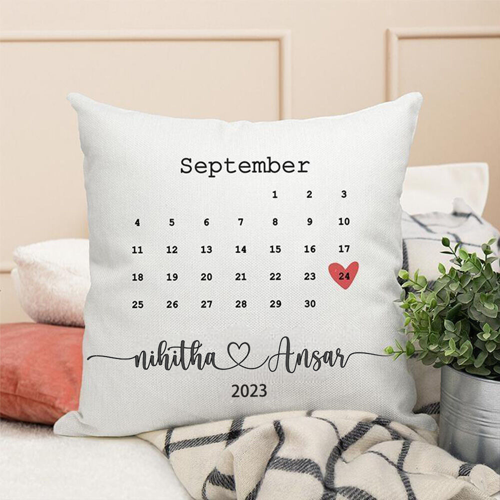 Personalisiertes Kissen Romantisches Datum-Erinnerungs-Jahrestaggeschenk Für Das Paar