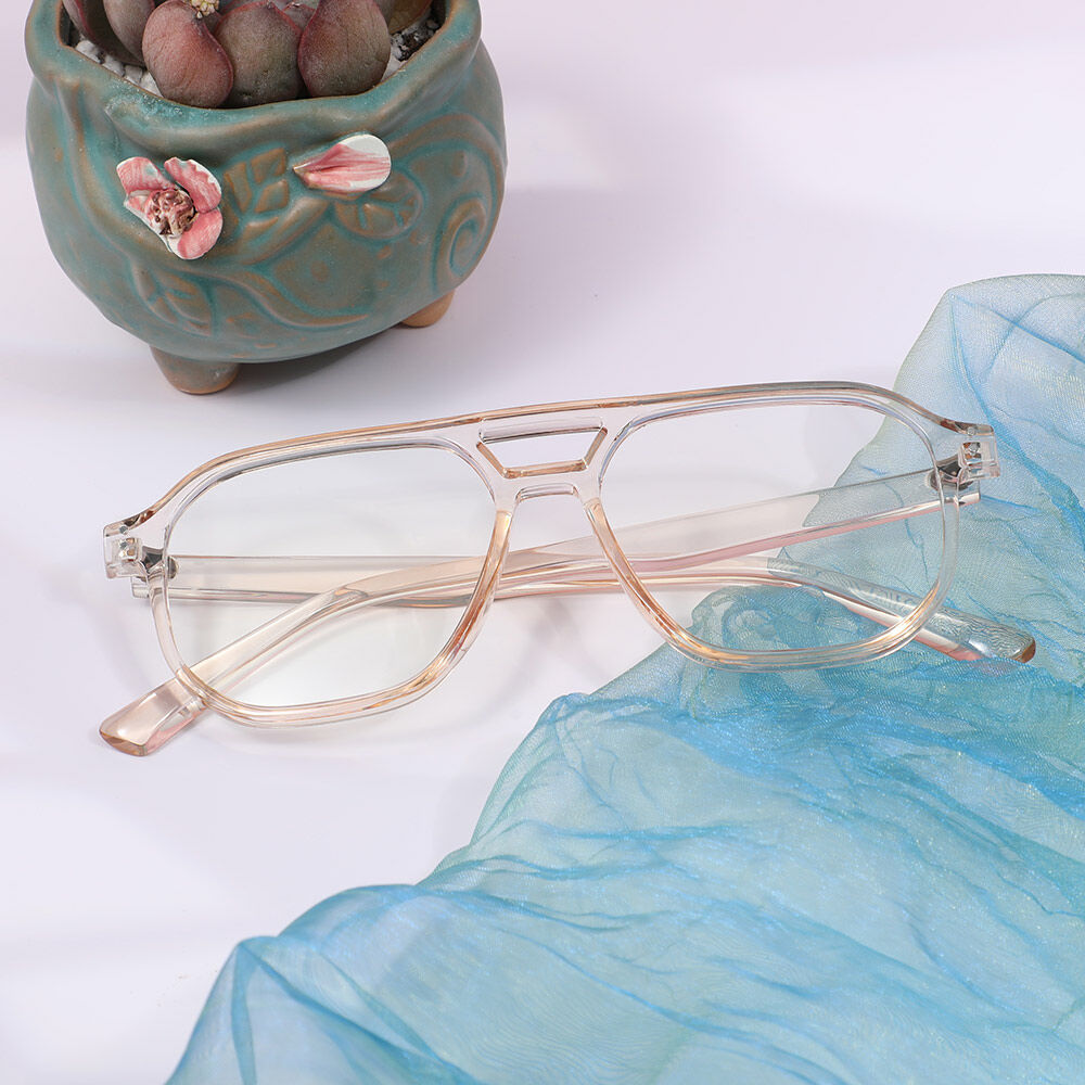 Truda Aviator Champagne Glasses