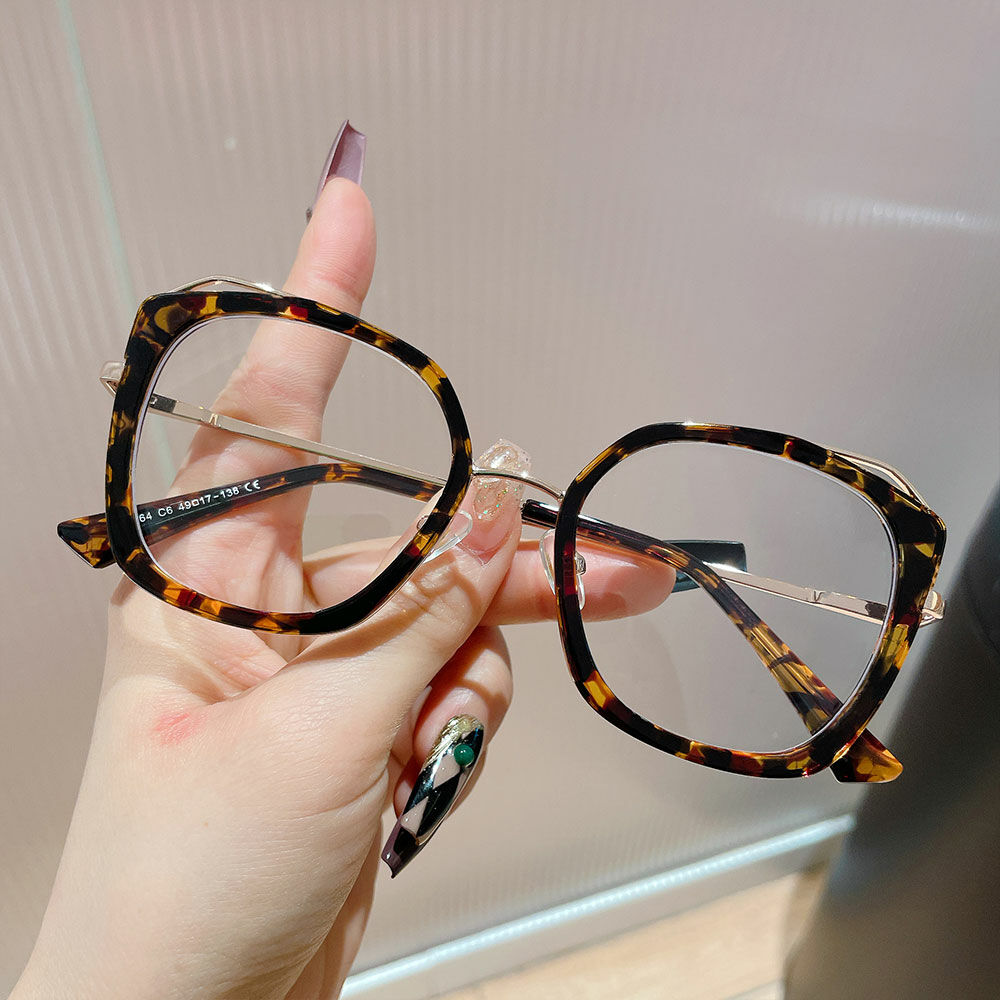 Patrick Cat Eye Tortoise Glasses
