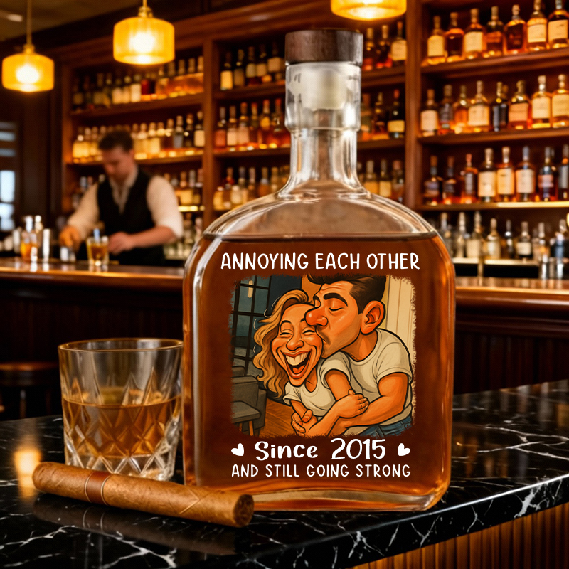 Botella de whisky con foto personalizada: regalo único para San Valentín