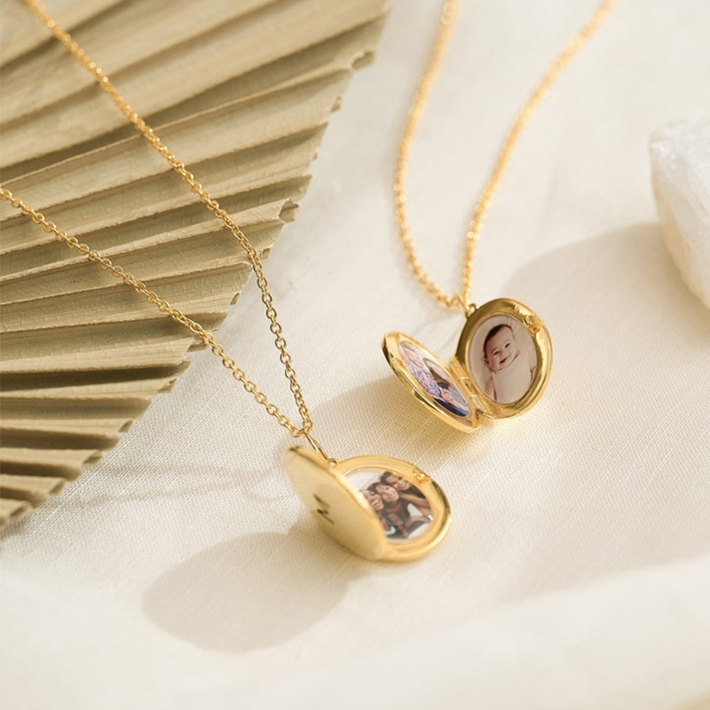 Personalized Oval Photo Necklace Great Gift For Christmas