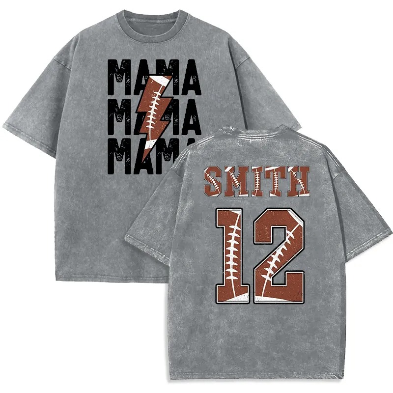 Camiseta lavada personalizada con diseño de fuente de elementos de fútbol personalizados, regalo atractivo para amantes del deporte.