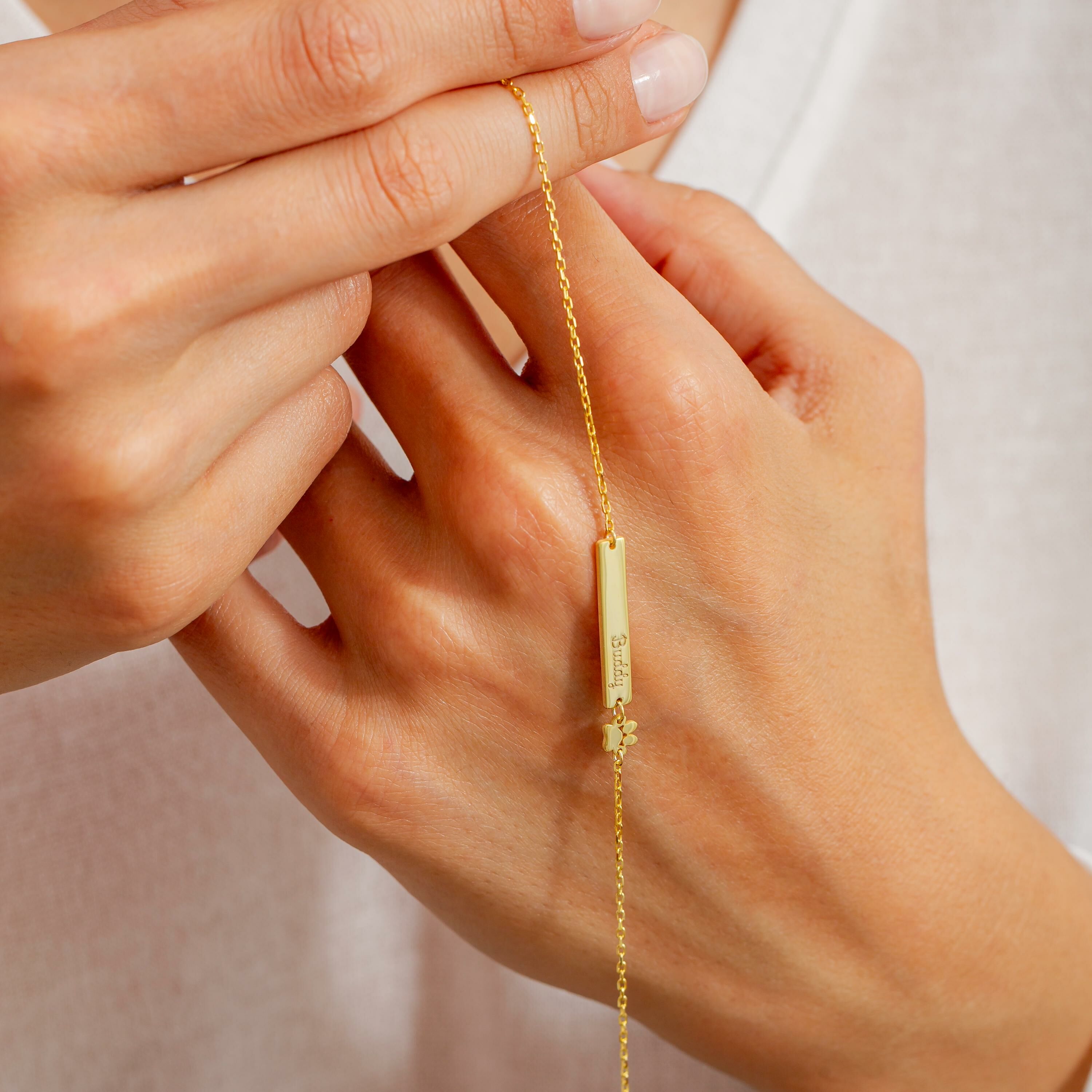 Pulsera de barra personalizada con nombre personalizado y garras, regalo para amantes de las mascotas.