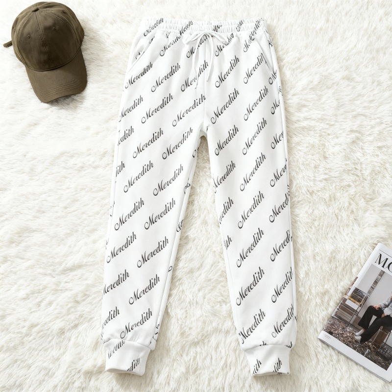 Gepersonaliseerde unisex joggingbroek met naam op maat gemaakt cadeau voor familie en vrienden