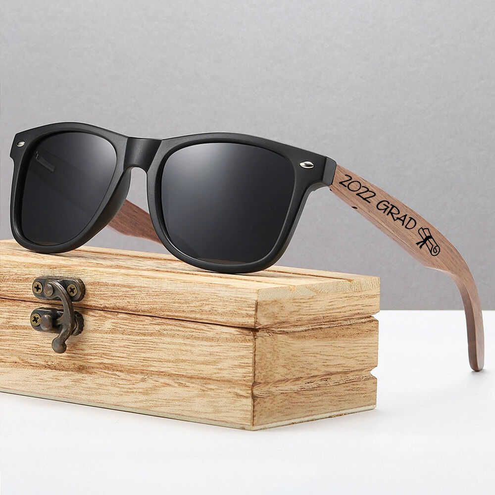 Personalized Sunglasses Engraved Year Graduation Vacation Gift for Friends