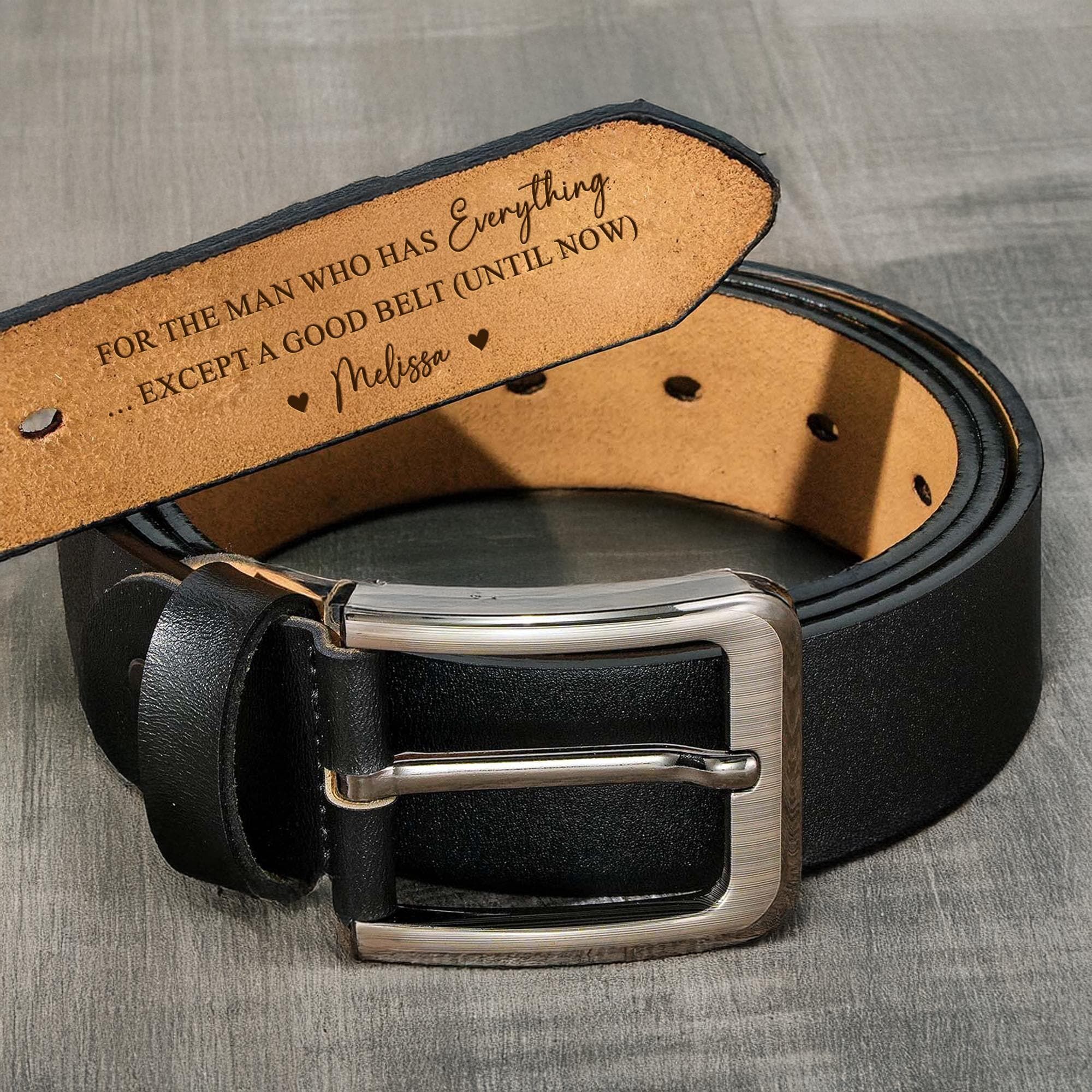 Individuell gestalteter Herrengürtel aus hochwertigem Echtleder zum Jahrestag für den Freund