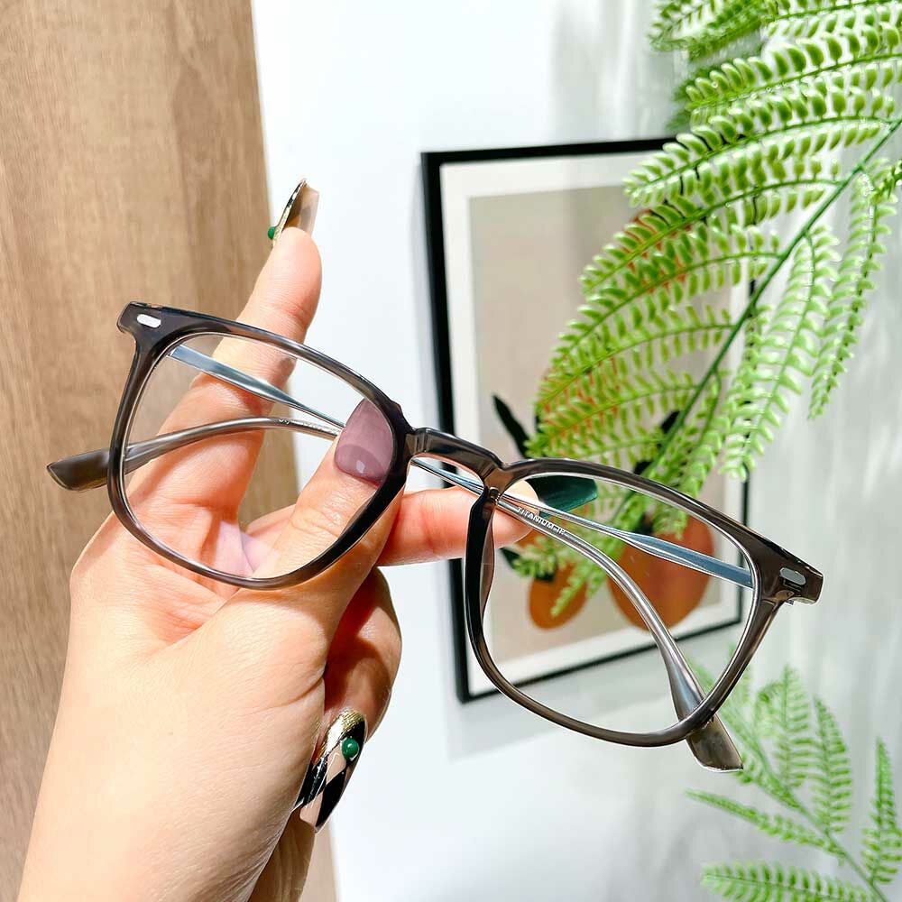 Philip Square Brown Glasses