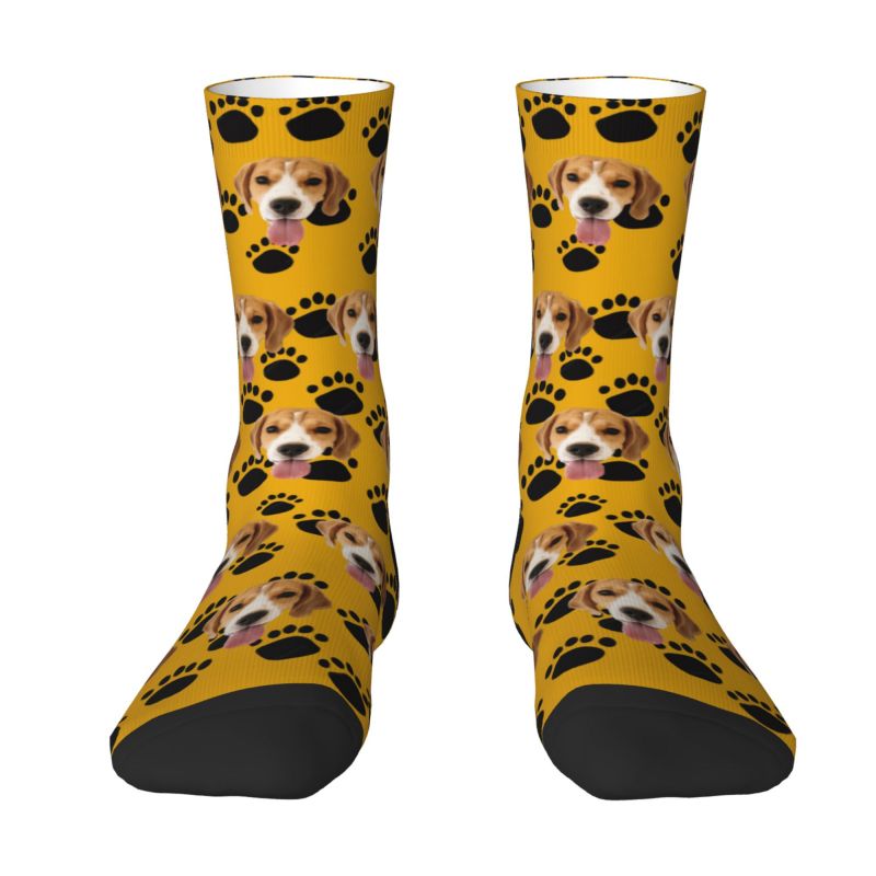 Calcetines faciales personalizables con foto de mascota y huellas de patas de perro negras