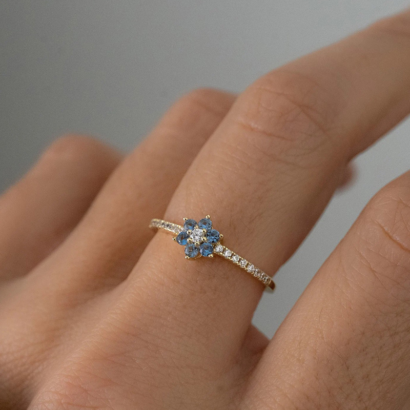 Personalized Snowflake Birthstone Ring Exquisite Gift for Wife
