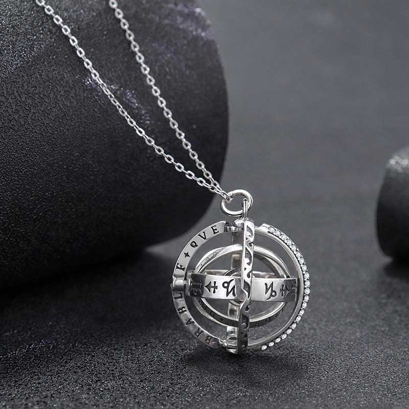 Collana con Proiezione di Foto Dentro e Pendente Sfera Astronomica