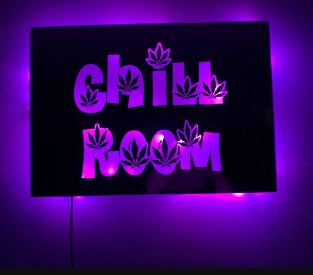 カスタマイズ 文字入れ LED ミラー 発光 ライト 壁掛け 12色変化 屋内装飾 リモコン付き 壁フック付き