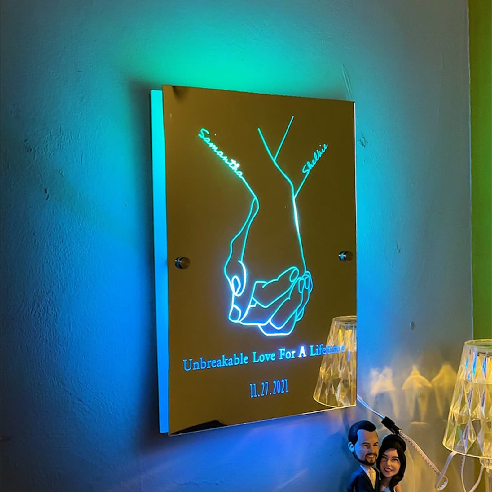 オーダーメイド ミラー 発光 ランプ カップル 名前入り ギフト 壁掛け 屋内装飾 リモコン付き