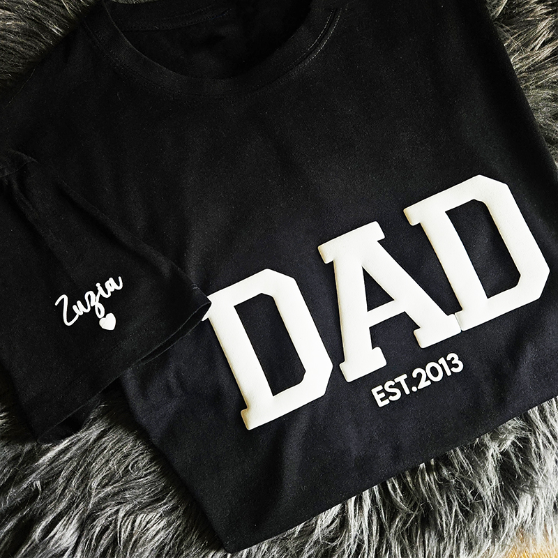 Personalized T-shirt Dad with Custom Name Puff Print Design Creative Father's Day Gift for Dear Papa