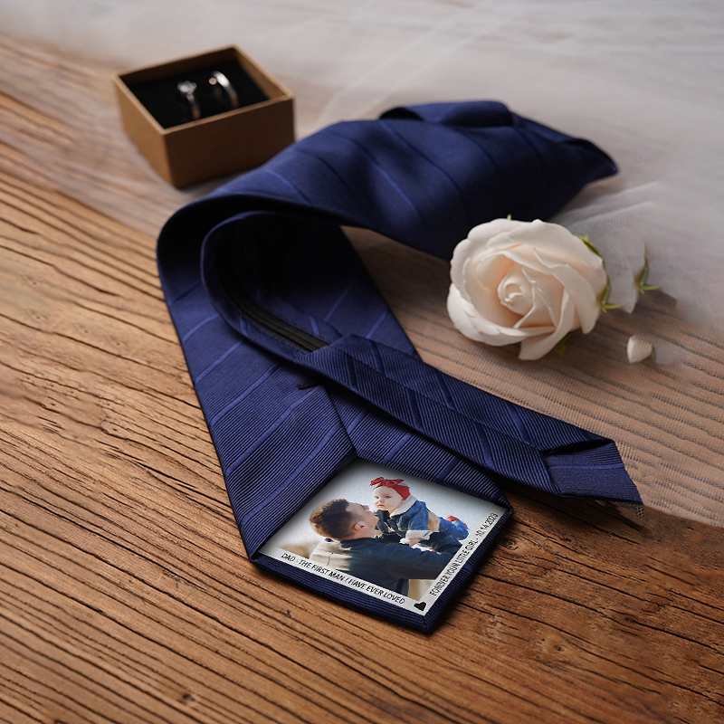 Individuelles Bild Krawatte mit individuellem Datum Besonderes Geschenk für Daddy