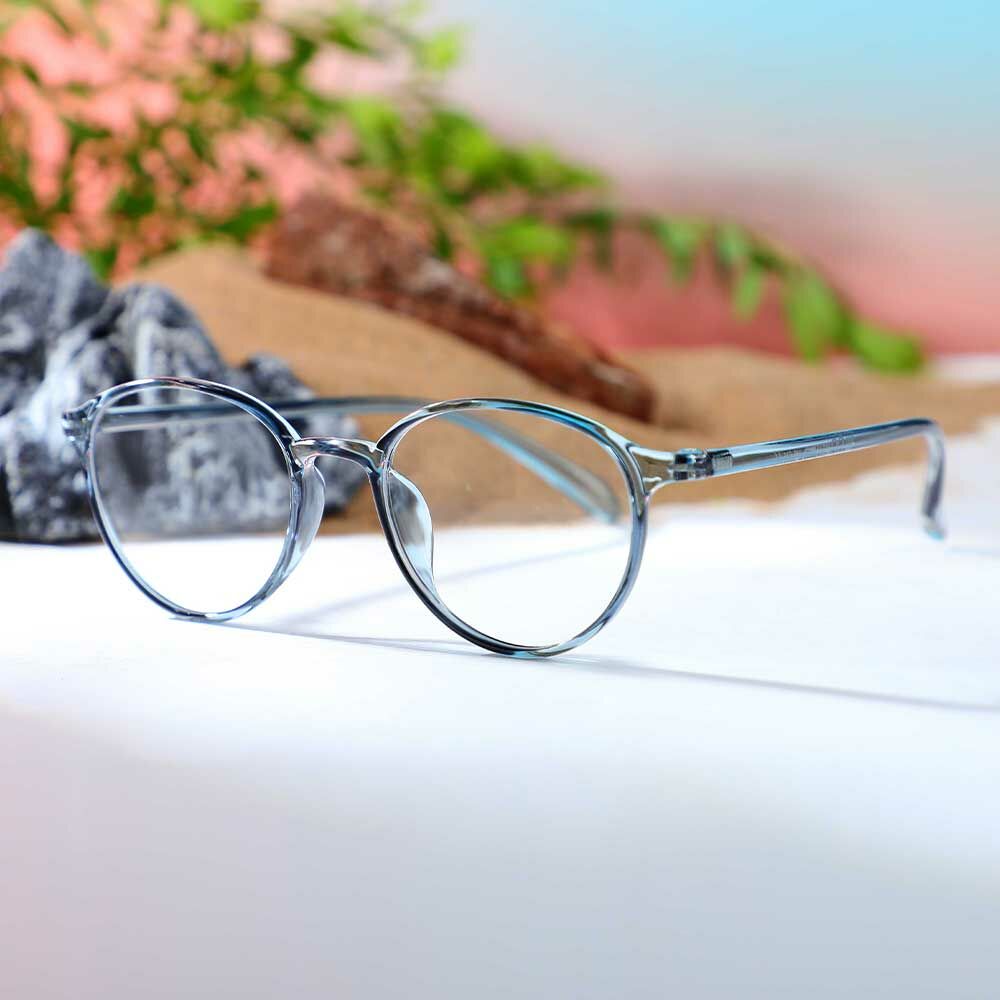 Jill Runde Blaue Brille