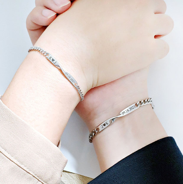 Personalized Engravable Bracelet Set of 2 Matching Bracelets Simple Style Sweet Gift for Couples