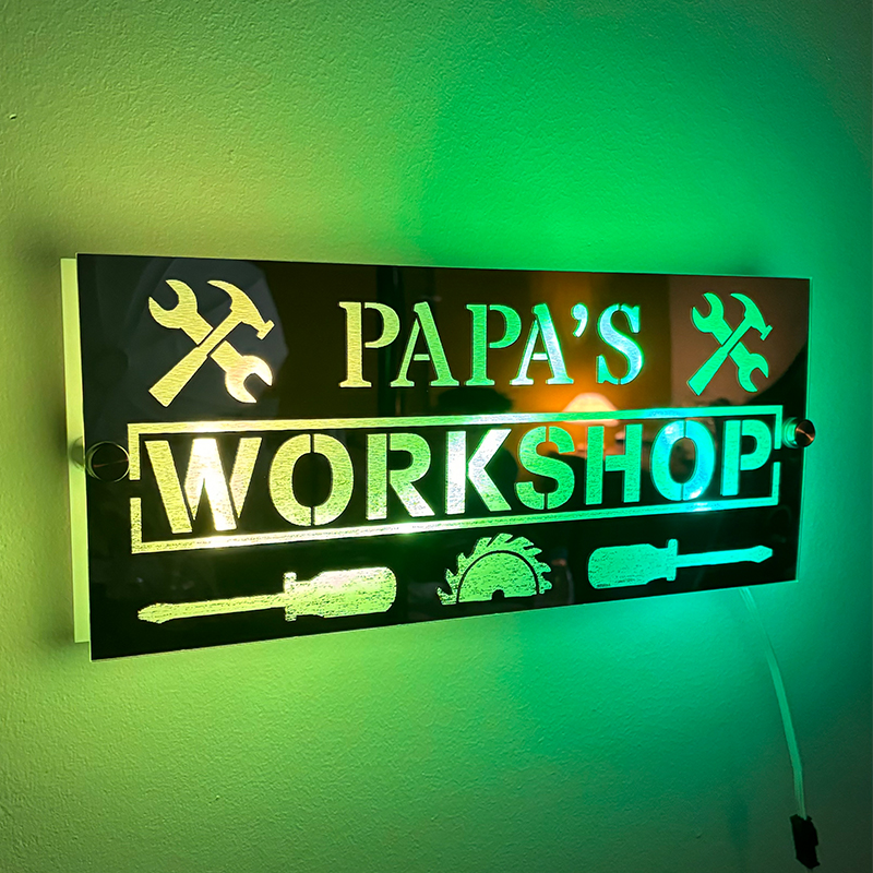 カスタムイズ 名入れ メッセージ入り ミラー 発光 ライト 壁掛け 屋内装飾 リモコン付き 壁フック付き