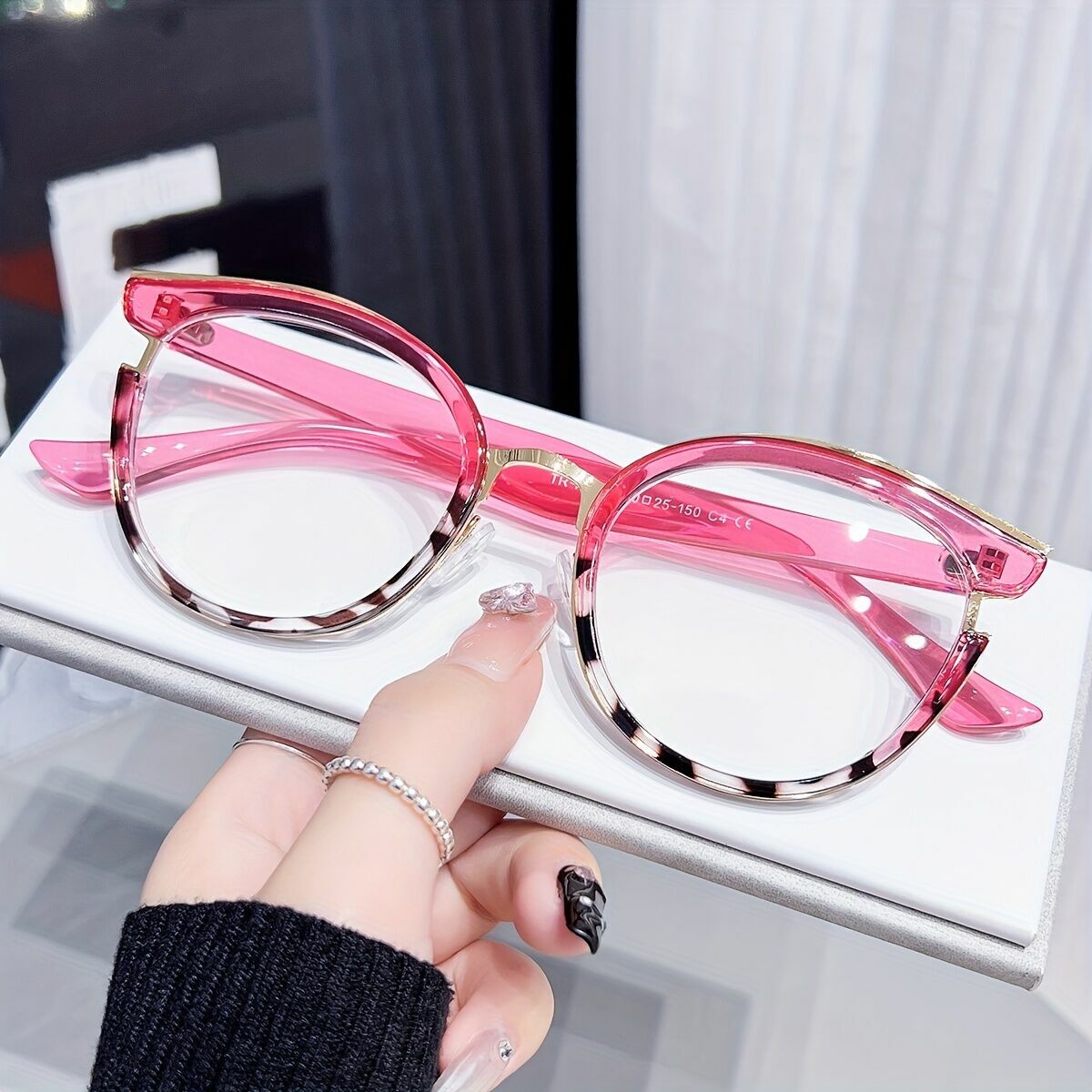 Harte Cat Eye Pink Glasses