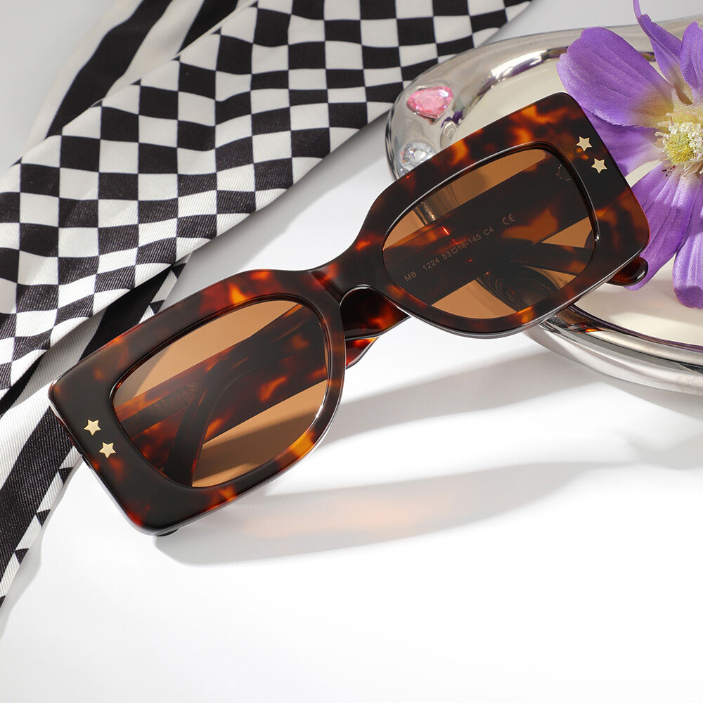 Lunettes de Soleil Boothy Rectangle Écaille