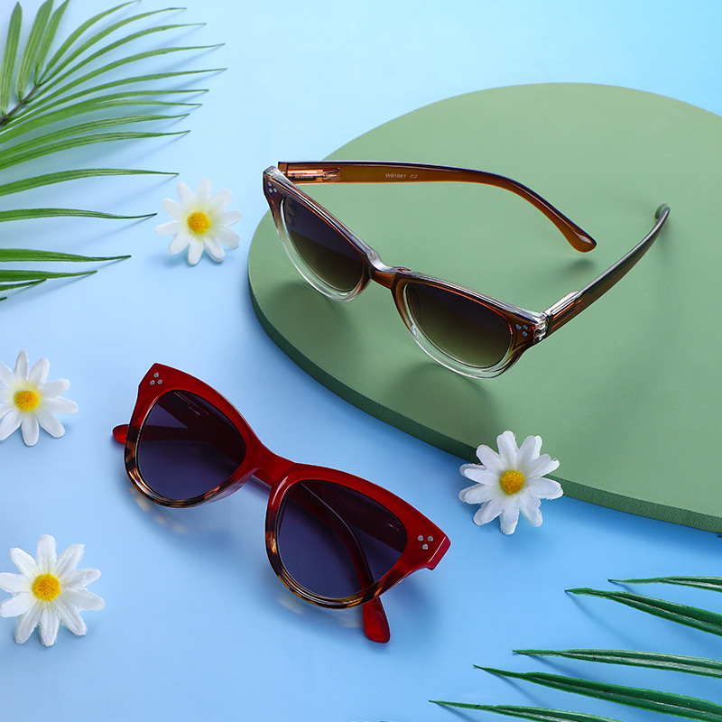 Rambler Cat Eye Grey Sunglasses