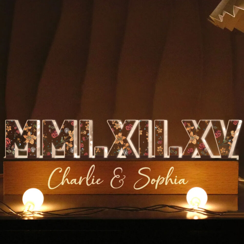 Personalized Name Night Light with Custom Birthflower Beautiful Gift for Couples