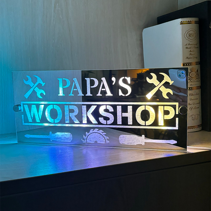 カスタムイズ 名入れ メッセージ入り ミラー 発光 ライト 壁掛け 屋内装飾 リモコン付き 壁フック付き