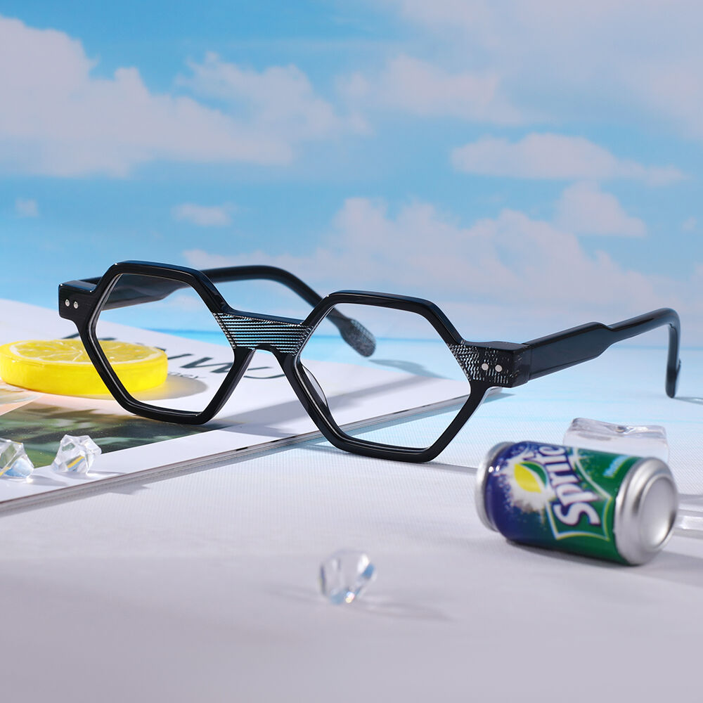 Stuart Geometric Black Glasses