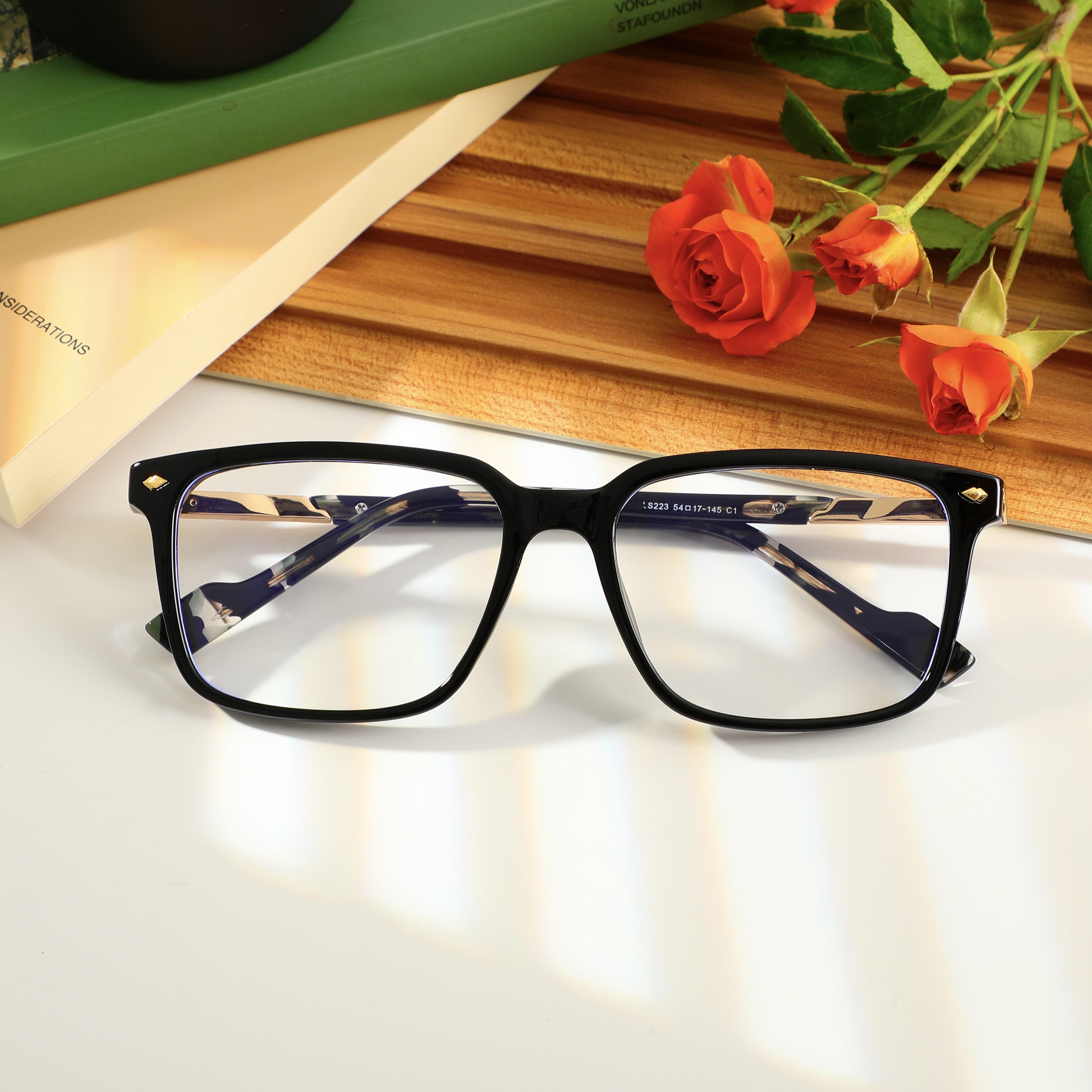 Richardson Rechteckige Schwarze Brille