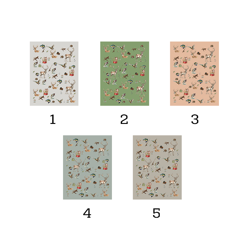 Personlig filt med namn och olika djurmönster en cool present till vänner