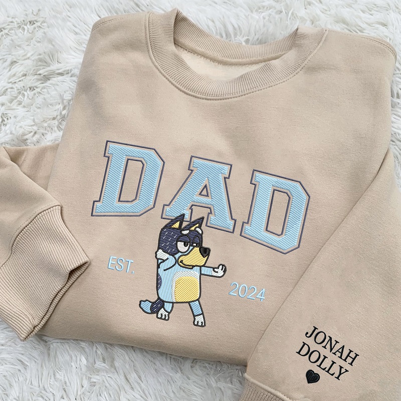 Felpa personalizzata ricamata con cane cartone animato e nome personalizzato