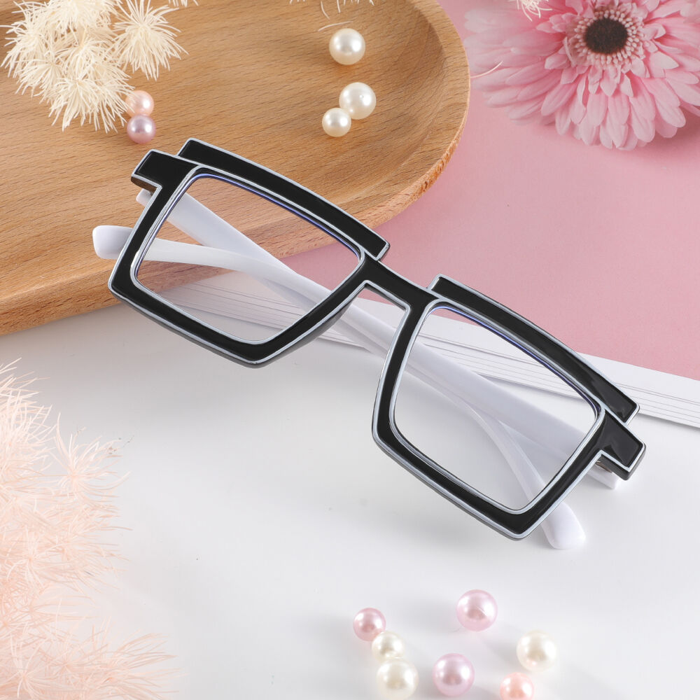 lossie Square Black Glasses