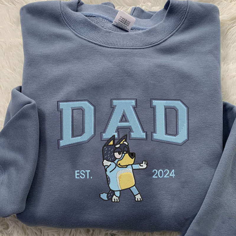 Felpa personalizzata ricamata con cane cartone animato e nome personalizzato