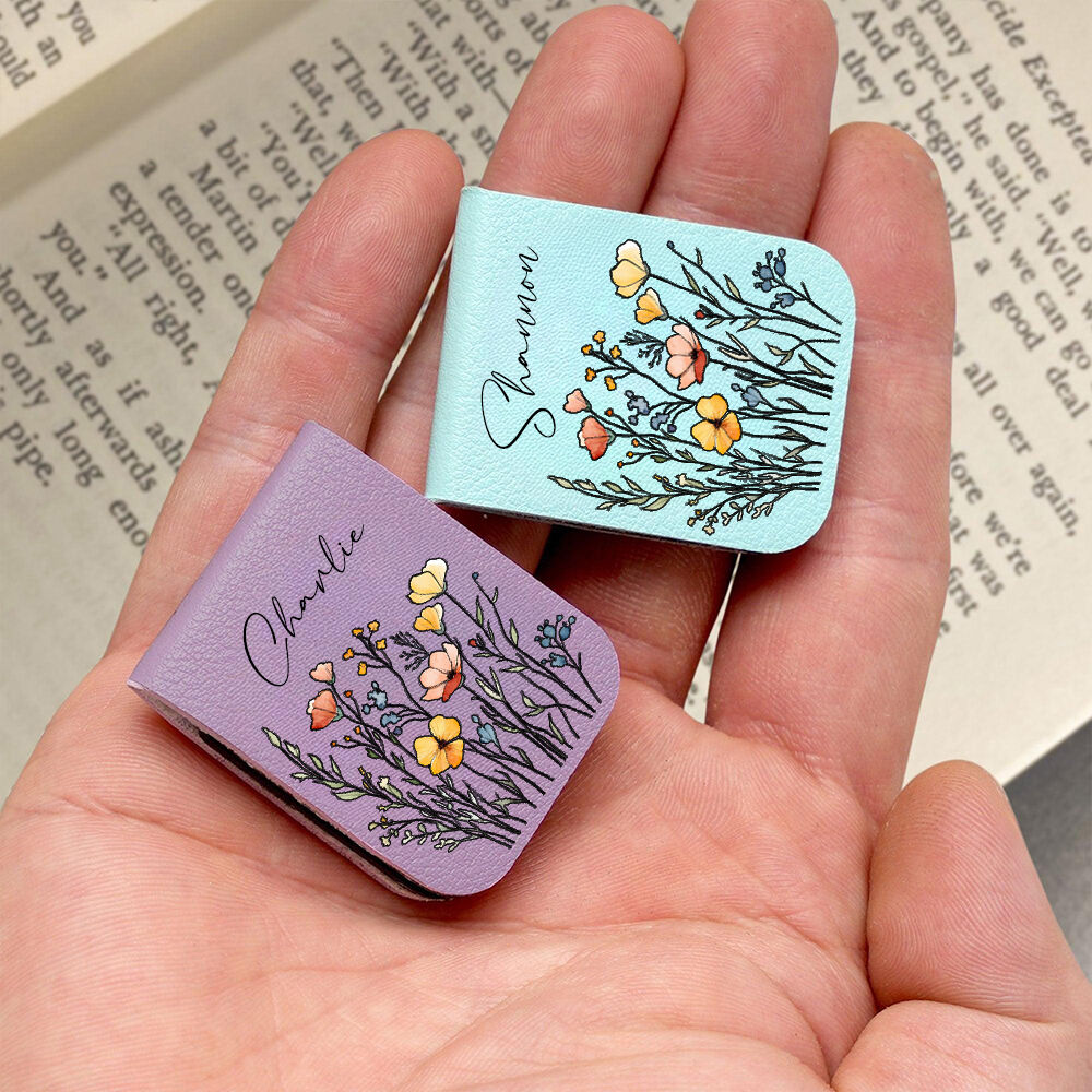 Gepersonaliseerde lederen magnetische boekenlegger met bloemenprint Naam Lederen boekenlegger Cadeau voor haar