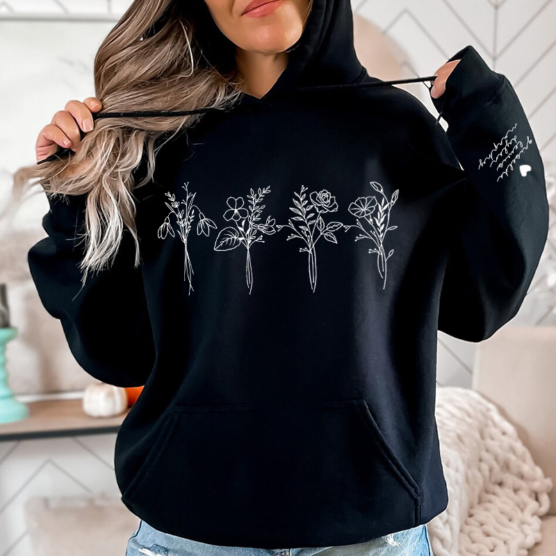 Personalisierte Hoodie wunderschöne Geburt Blume mit benutzerdefinierten Namen auf dem Ärmel einzigartiges Geschenk für sie
