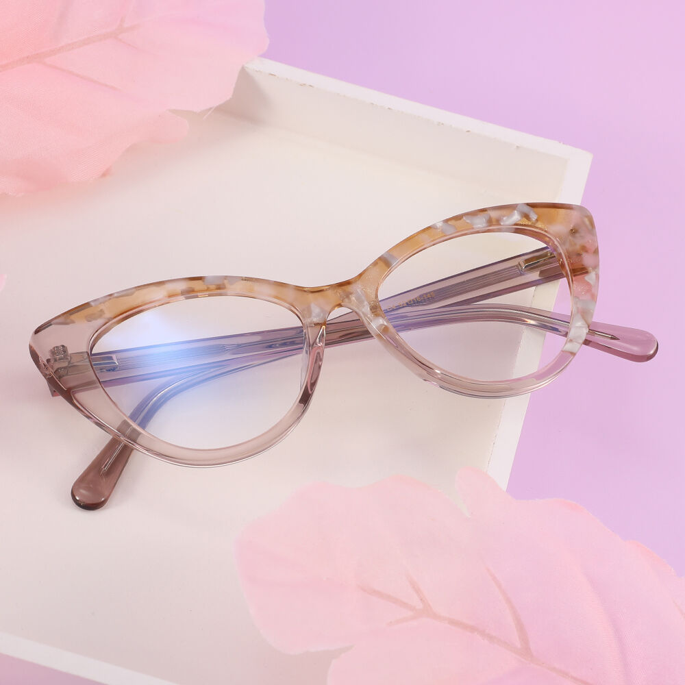 Hobbes Cat Eye Champagne Glasses