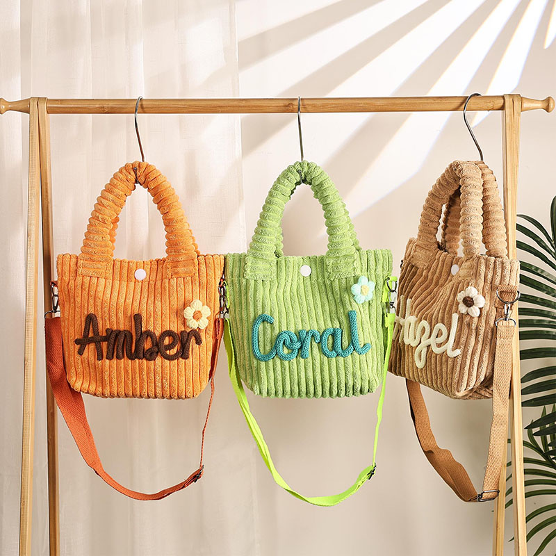 Borsa personalizzata con nome e decorazioni floreali Bellissimo regalo per lei