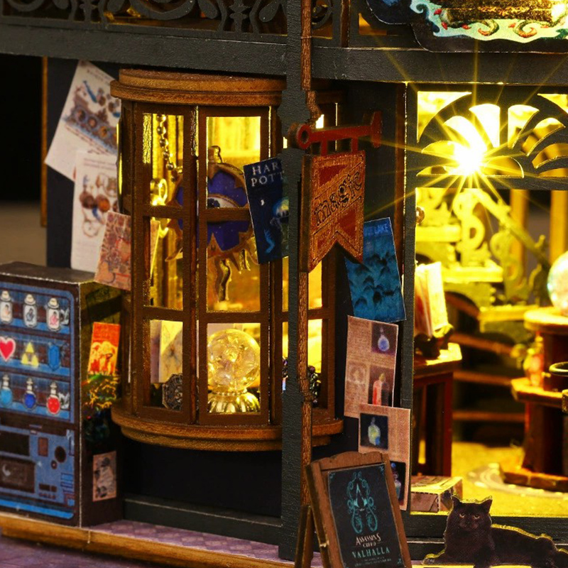 ドールハウス完成品オーダー。新着マジックシティ 1/24 ドールハウス ミニチュア 手作りキット セットマジック シティ